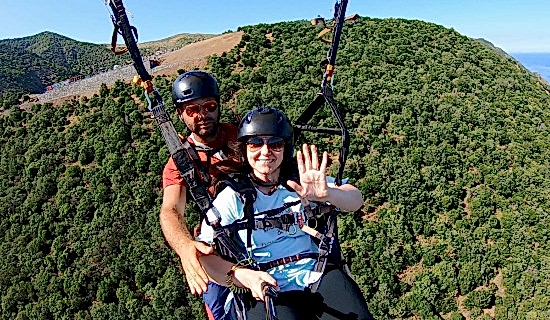 Yamaç Paraşütü Yaparken Hangi Kıyafetler Giyilmelidir ?